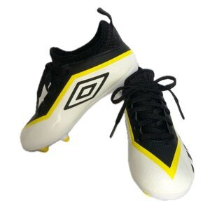 Umbro kids soccer cleats size 11C